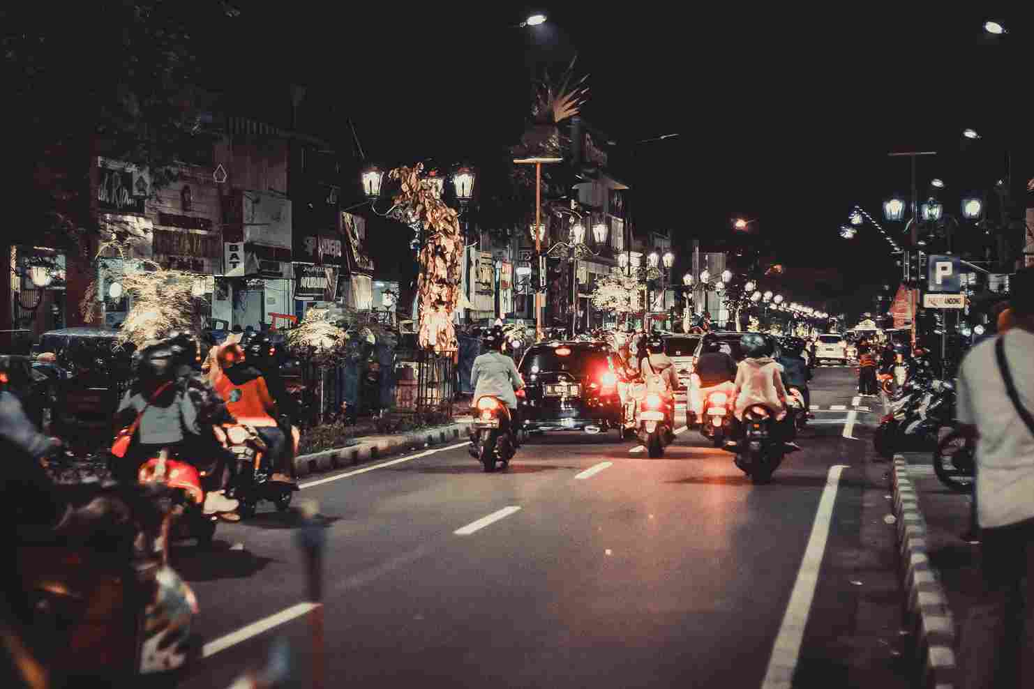 pemerintah akan menaikan pajak kendaraan sebesar 66% pada tahun 2025