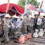 Wakil Ketua DPRD Kalsel, H. Muh. Alpiya Rakhman, mendukung penanaman jagung serentak satu juta hektare yang digelar oleh Polda Kalsel untuk mendukung program swasembada pangan.