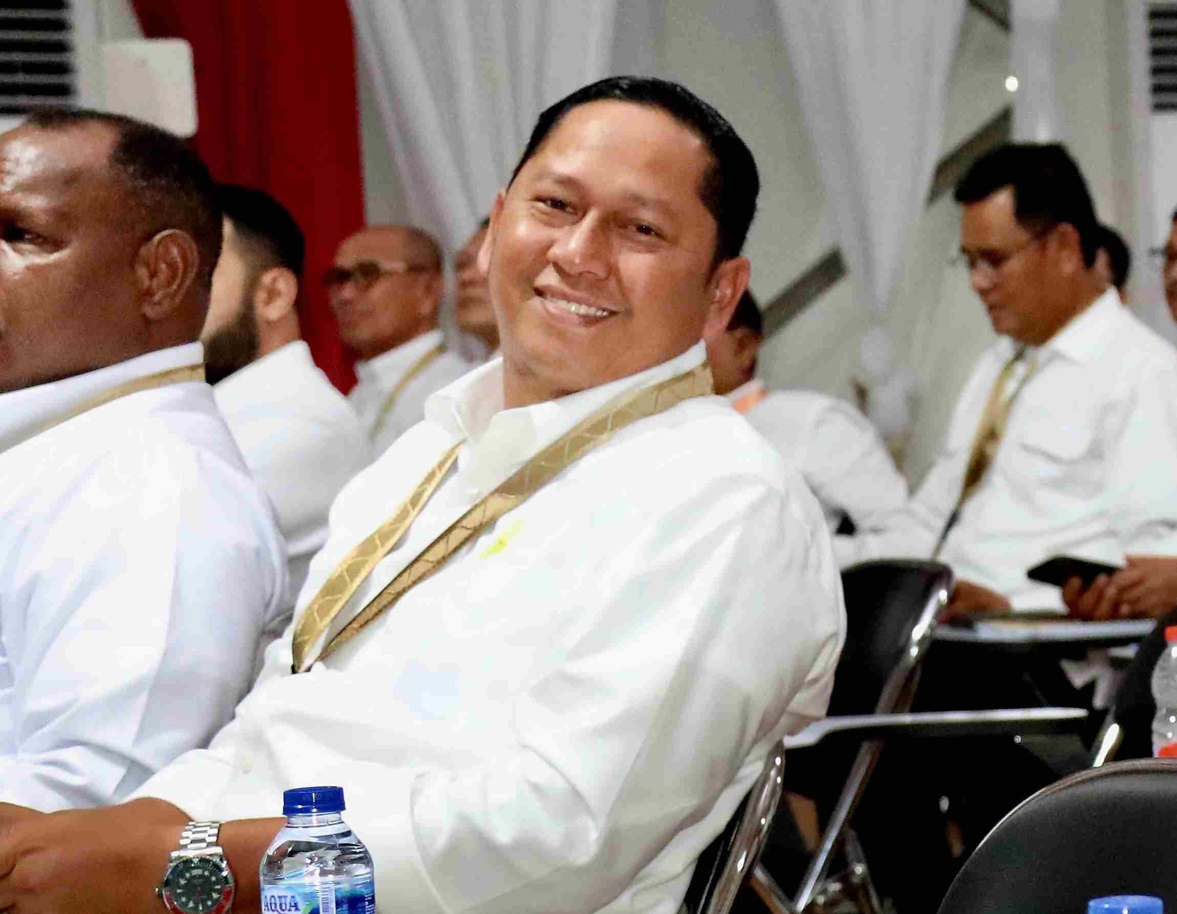 Bupati Bahrul Ilmi dengan antusias menyimak materi mengenai hilirisasi dan industrialisasi di retreat di Magelang.
