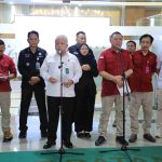 Tim Jam Pidsus memberikan penjelasan kepada wartawan dalam jumpa pers terkait perkembangan kasus dugaan tindak pidana korupsi yang melibatkan tata kelola minyak mentah dan produk kilang PT Pertamina (Persero)