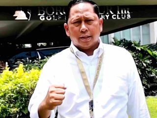 Bupati Barito Kuala, H. Bahrul Ilmi, mengikuti kegiatan retret kepala daerah di Akademi Militer Magelang, Jawa Tengah, yang dihadiri oleh 505 kepala daerah dari seluruh Indonesia, untuk memperkuat visi pembangunan daerah dan sinergi antara pemerintah pusat dan daerah.