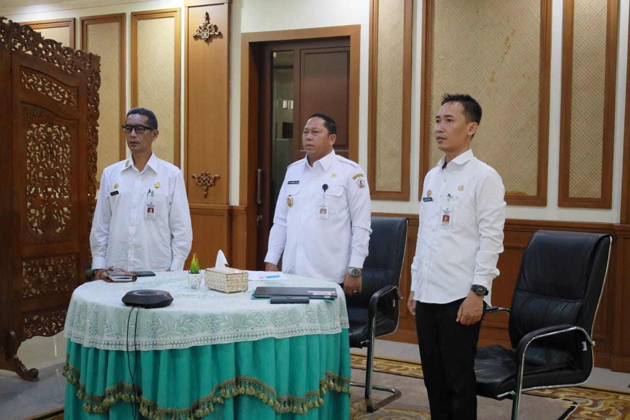 Bupati Barito Kuala, Dr. H. Bahrul Ilmi, mengikuti peluncuran Indikator Indeks Pencegahan Korupsi Daerah (IPKD) MCP 2025 secara virtual melalui Zoom yang diselenggarakan oleh KPK RI.