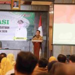 Wakil Bupati Barito Kuala, Herman Susilo, membuka sosialisasi Penyusunan Standar Harga Satuan (SHS) Kabupaten Barito Kuala Tahun 2026 di Hotel Roditha Banjarmasin, yang dihadiri oleh peserta dan narasumber dari PT Pilar Teknologi Surabaya.