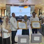 Bupati Barito Kuala H. Bahrul Ilmi membuka Rapat Koordinasi dan Evaluasi Mal Pelayanan Publik 2025, didampingi jajaran Forkopimda dan pimpinan instansi terkait, Rabu (23/4) di Aula Bahalap.