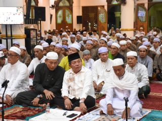 Ribuan Jamaah Padati Haul Ganal ke-220 Datu Kalampayan di Kapuas