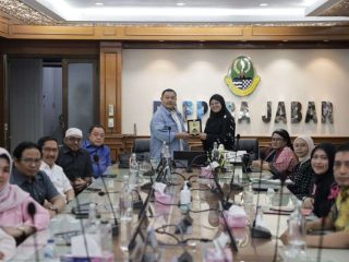 DPRD Kalsel Perkaya Materi Raperda TJSLP Lewat Studi ke Jabar