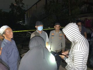 Teriakan Pecah di Tengah Malam, Kebakaran Hanguskan Rumah Bedakan