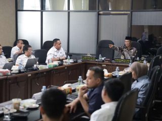 Pansus I DPRD Kalsel Soroti Potensi Kebocoran PAD dalam Pembahasan Raperda Retribusi