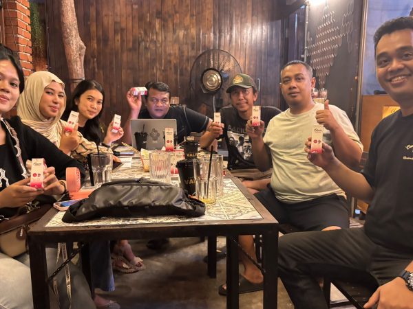 Komunitas Fotografi dan Felavon Bahas Eksplorasi Bawang Dayak Era Digital